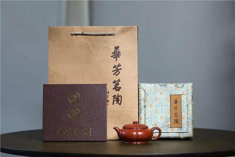 许华芳作品 六合