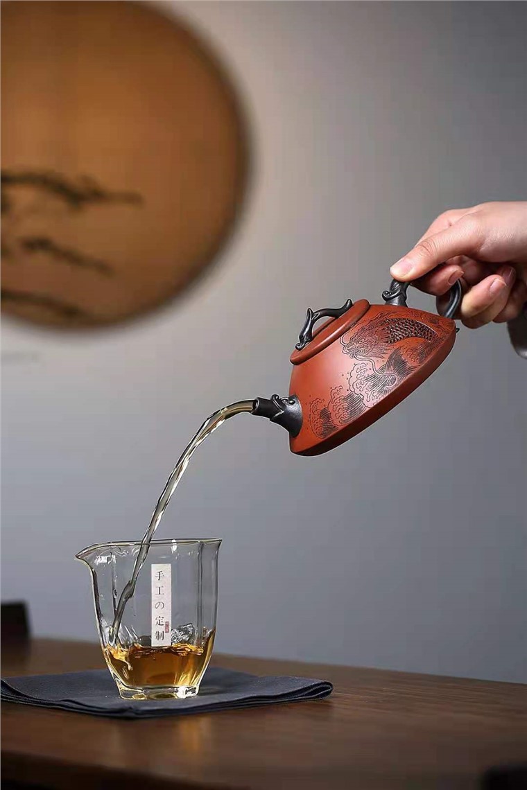 朱新南作品 龙瓢