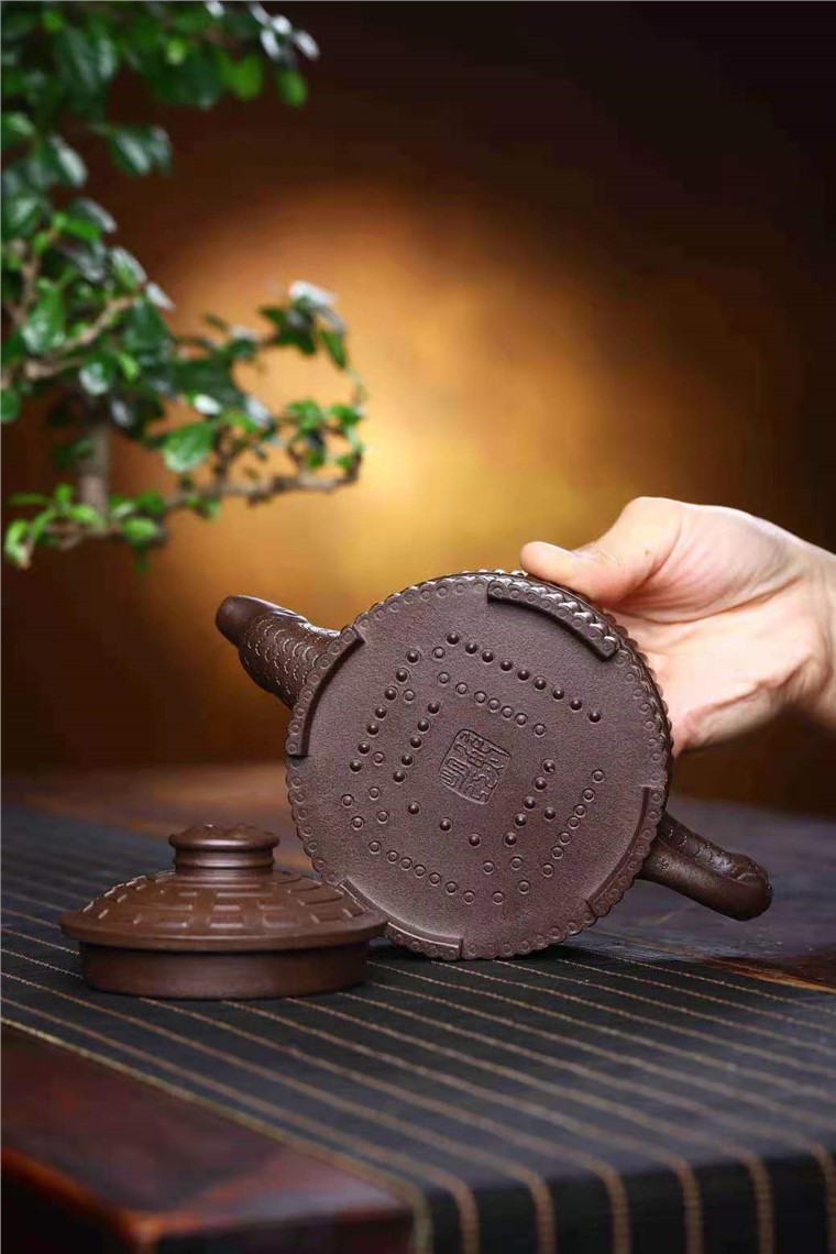鲍明亚作品 龙头八卦一捆竹套组图片