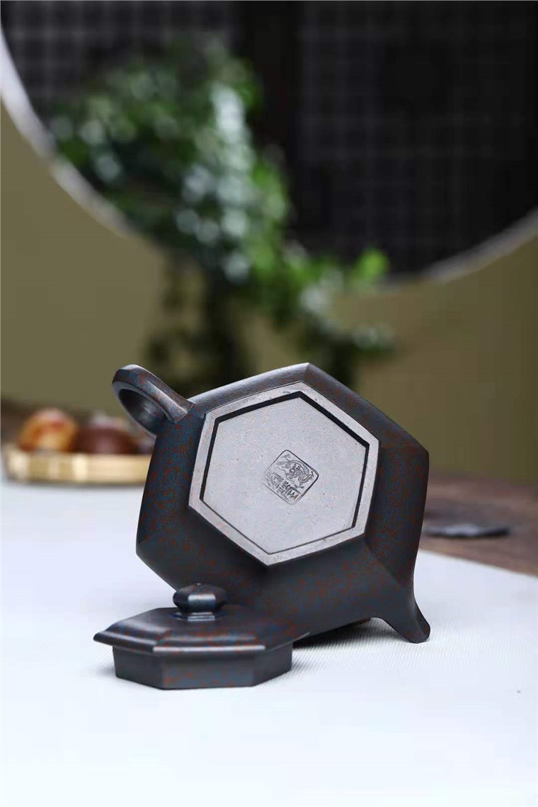 刘莹作品 六方虚扁图片