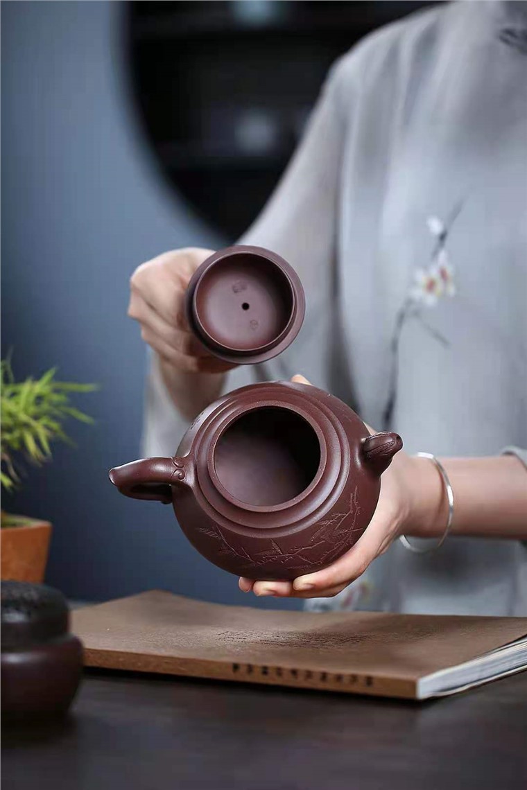 朱新南作品 三足篪虎图片