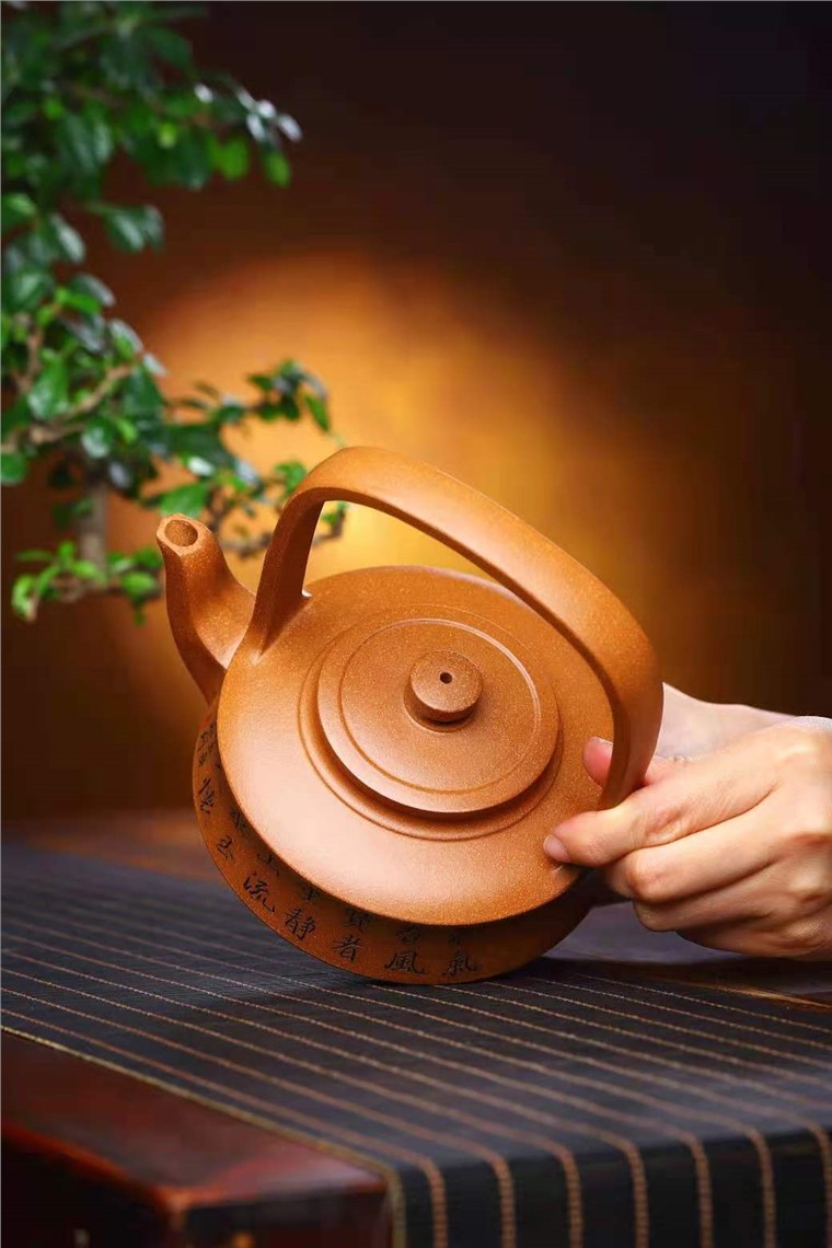 鲍明亚作品 提壁壶图片