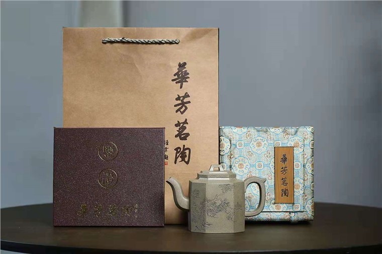 许华芳作品 高八方