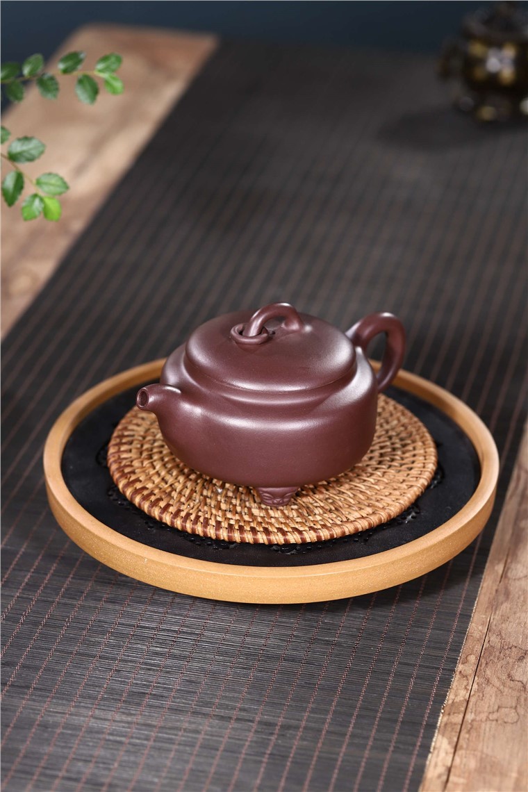 范君浩作品 三足玉环图片