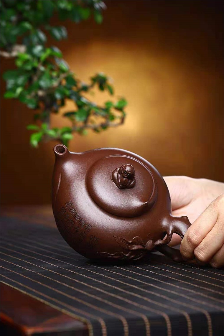 鲍明亚作品 灵猴献寿图片