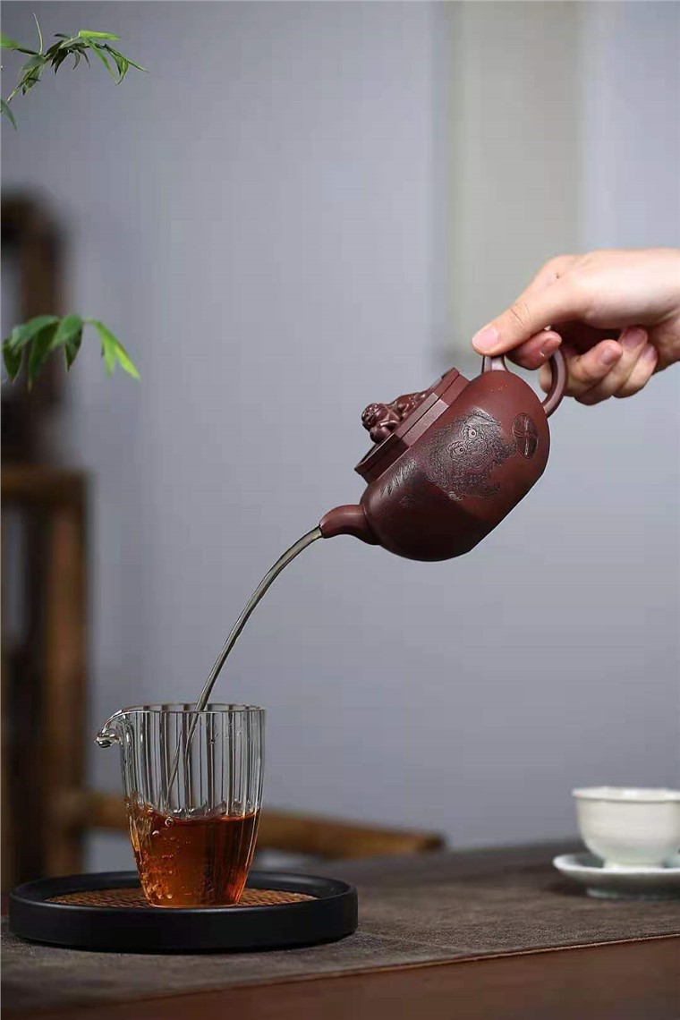 朱新南作品 八方狮球