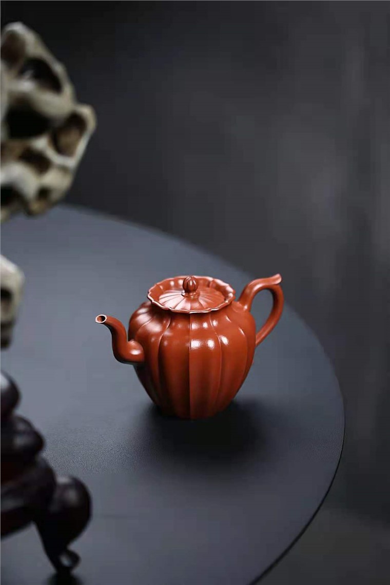 许华芳作品 莲台图片