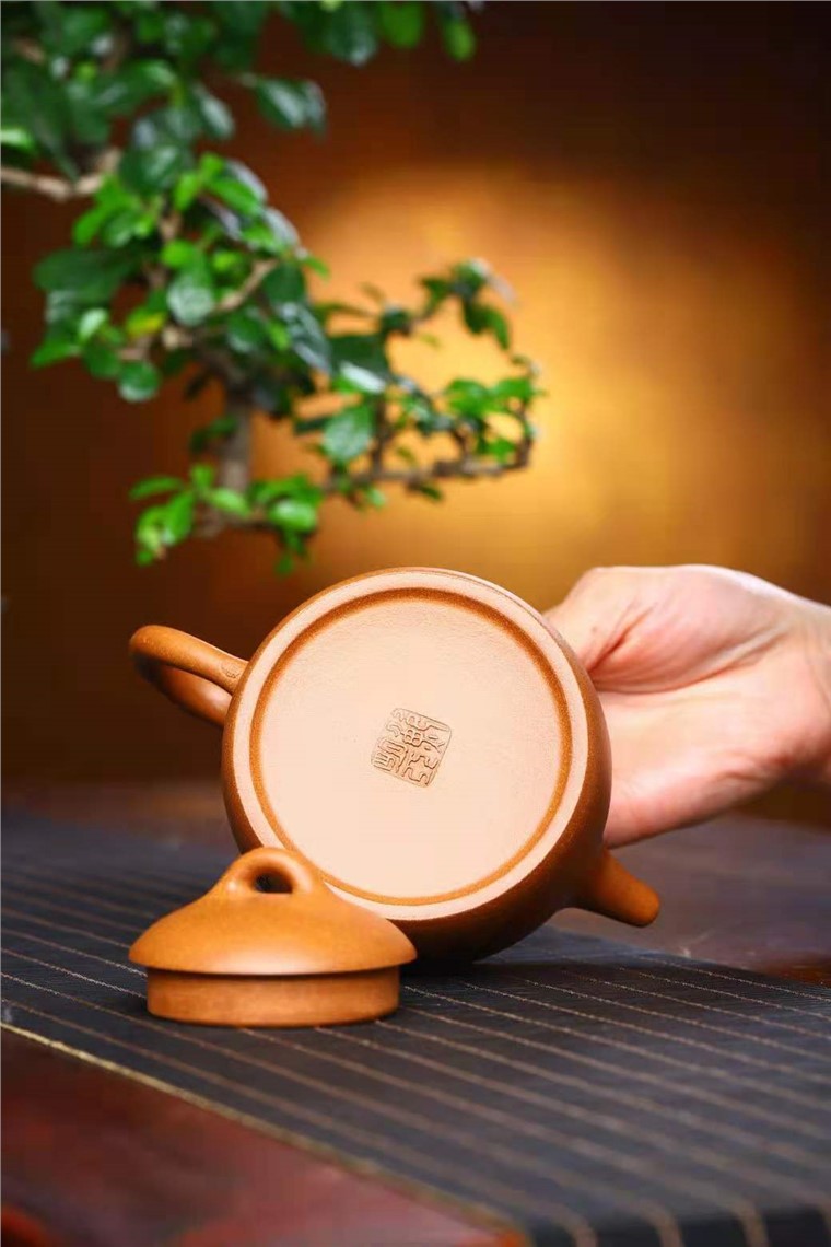 鲍明亚作品 秦权图片
