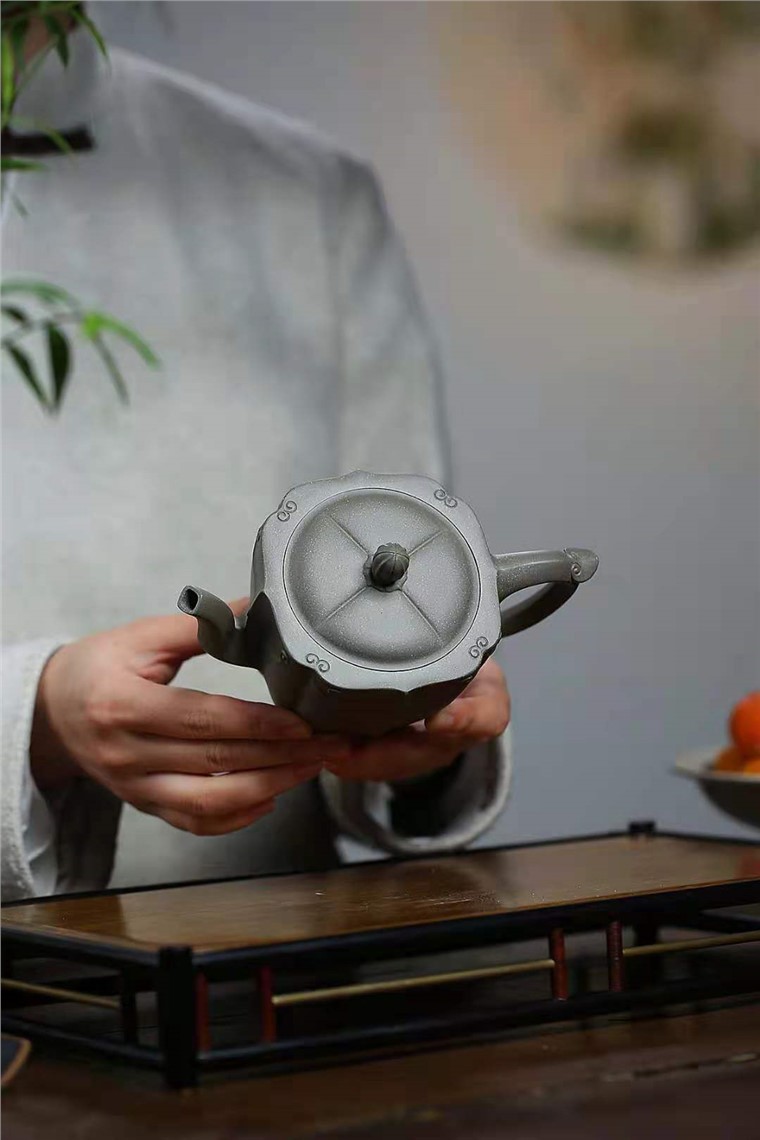 朱新南作品 青玉菱花图片