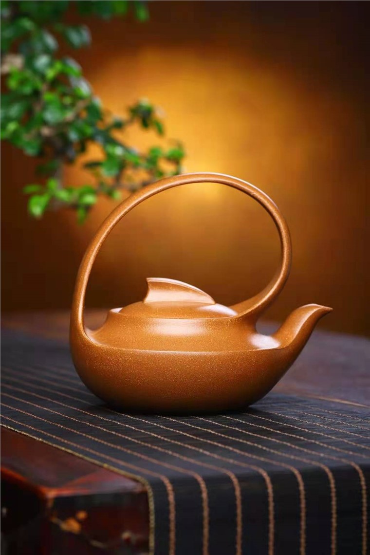 鲍明亚作品 曲壶图片