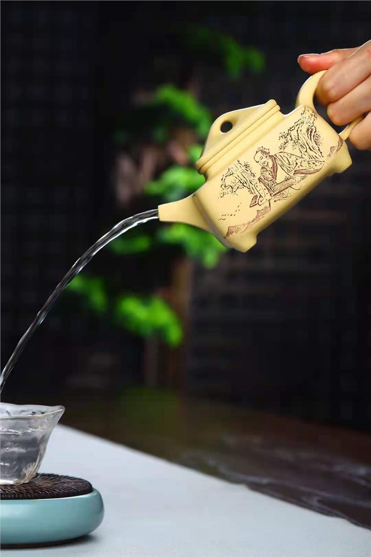刘莹作品 四方宝鼎