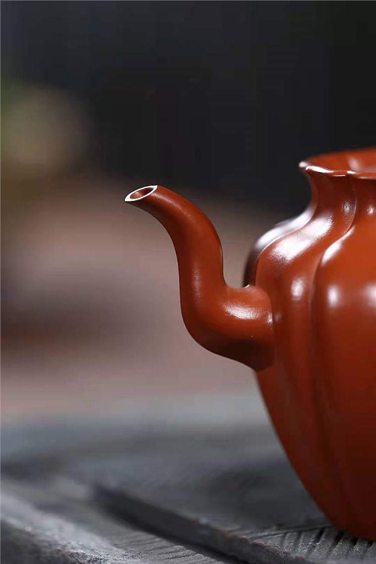 许华芳作品 莲台图片