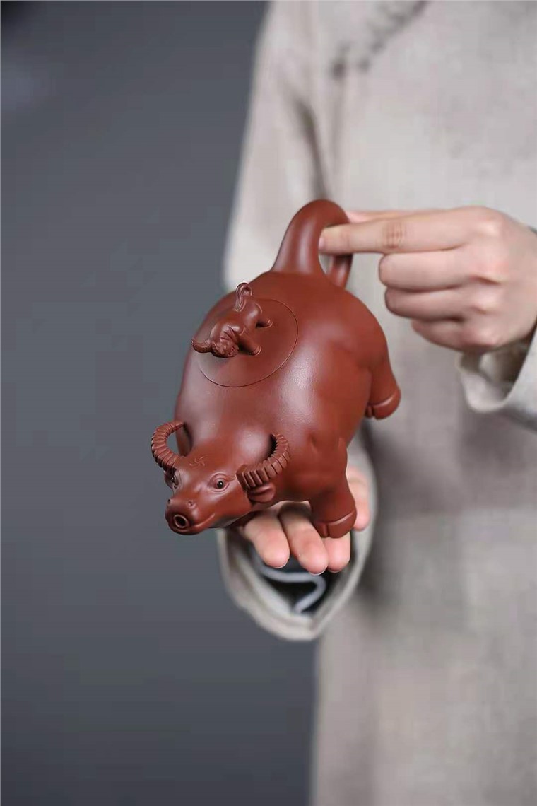 吴行其作品 牛气冲天图片