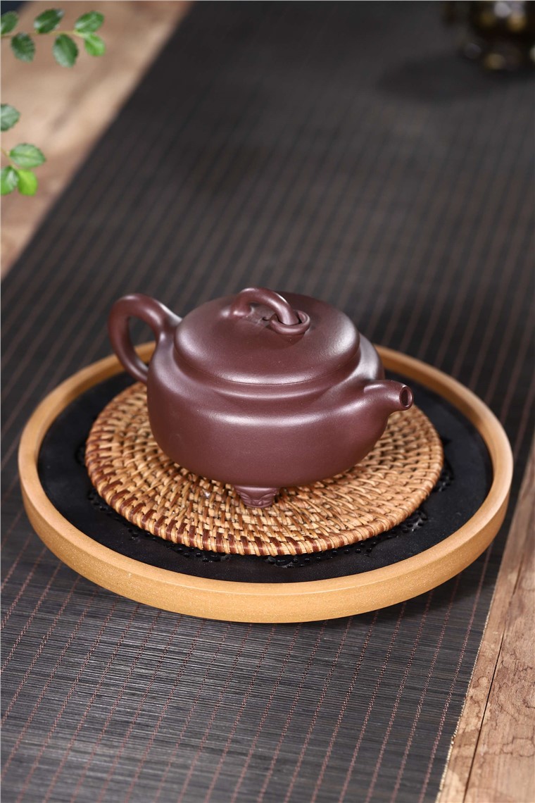 范君浩作品 三足玉环图片