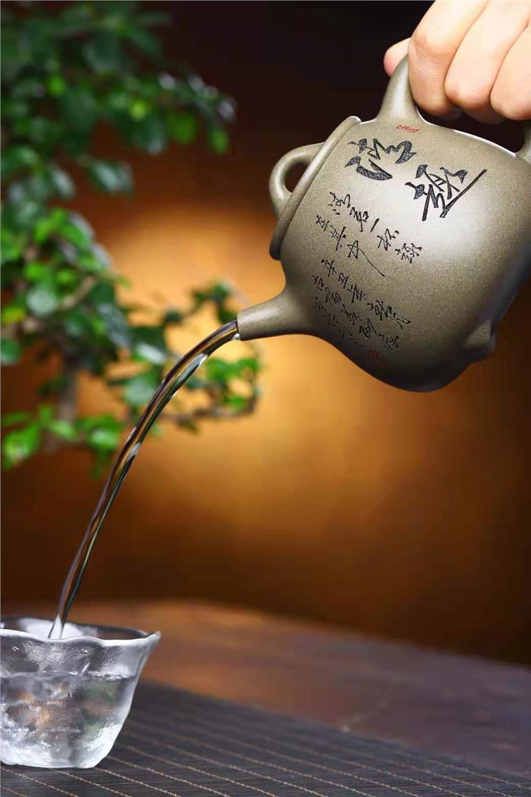 鲍明亚作品 高石瓢