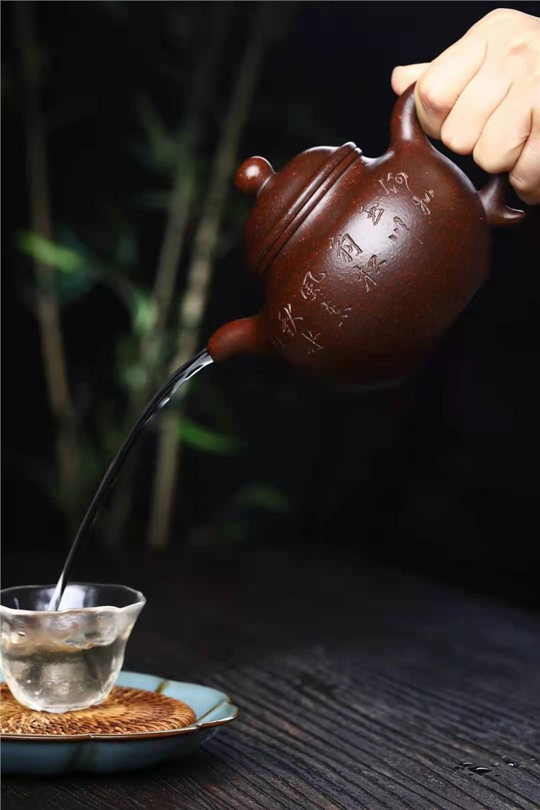 徐建平作品 莲子壶