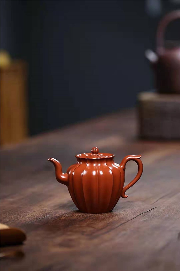许华芳作品 莲台图片