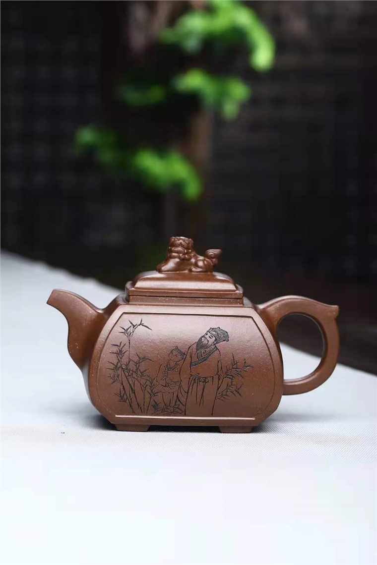 刘莹作品 四方狮尊图片