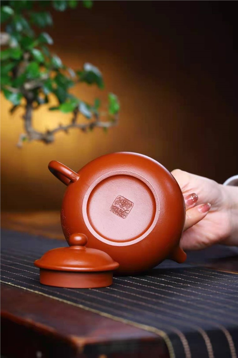 刘莹作品 容天图片