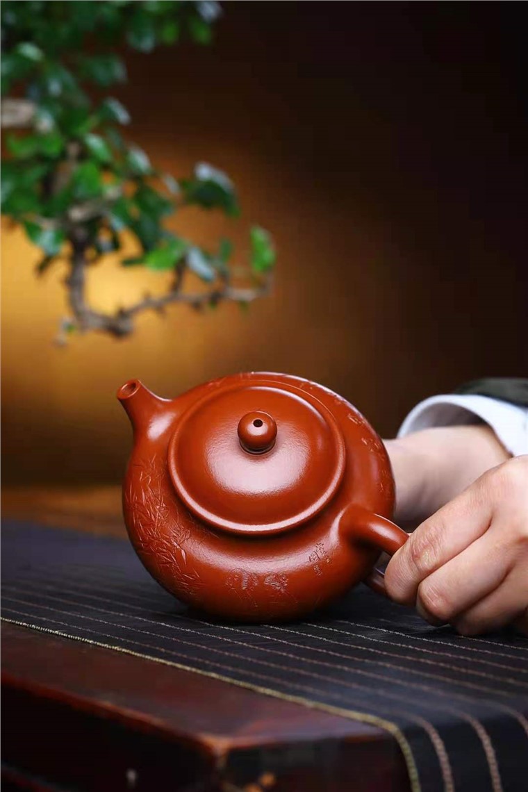 刘莹作品 容天图片