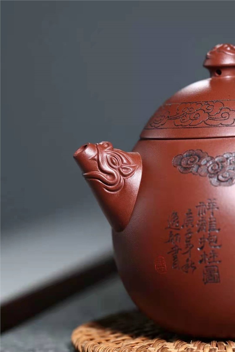 刘莹作品 御龙在天图片