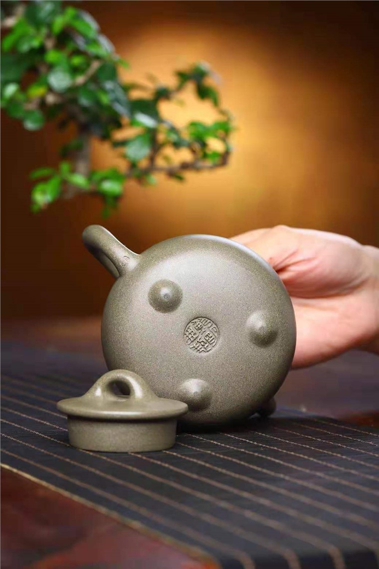 鲍明亚作品 高石瓢图片