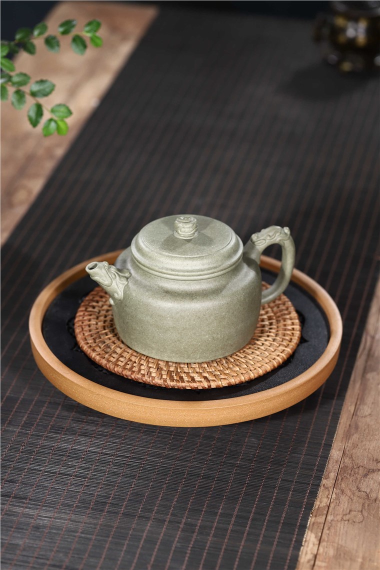 范君浩作品 龙韵德钟图片