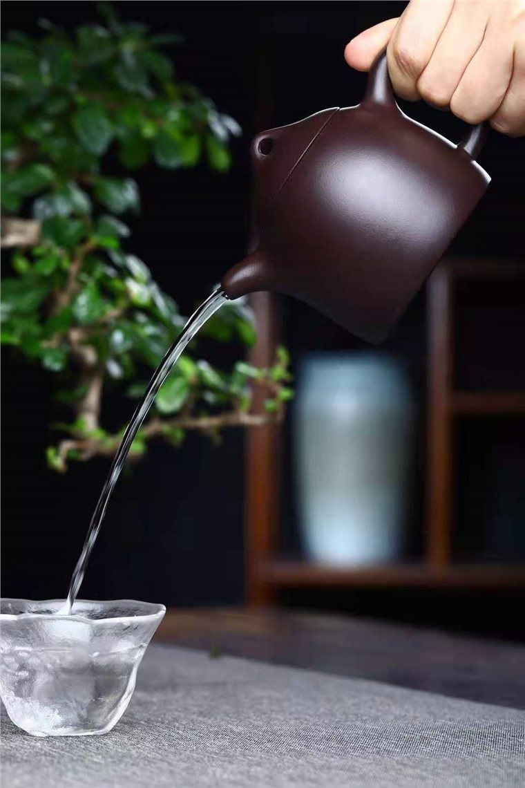 鲍明亚作品 秦权