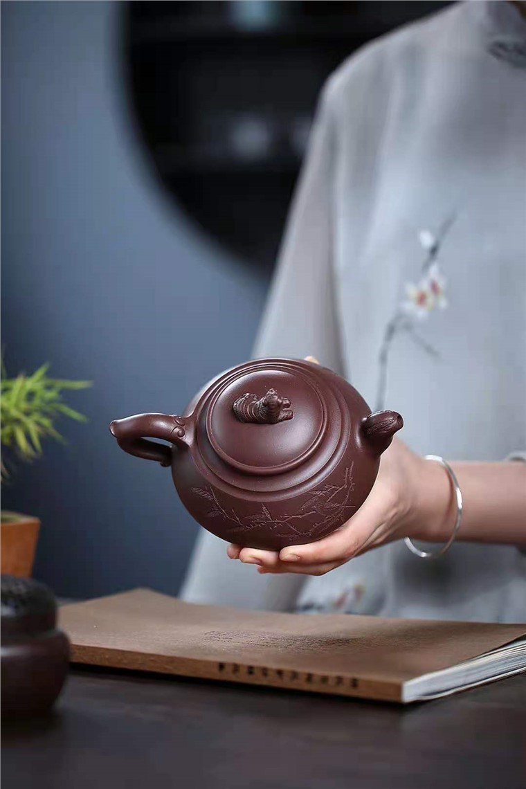 朱新南作品 三足篪虎图片