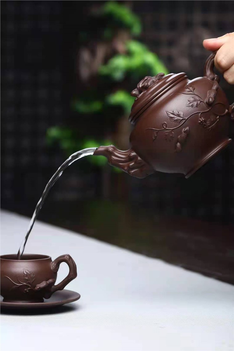 刘莹作品 松鼠葡萄套组