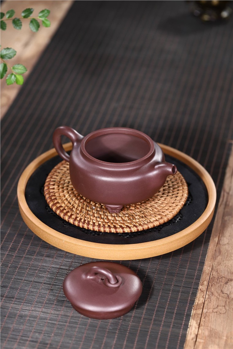 范君浩作品 三足玉环图片