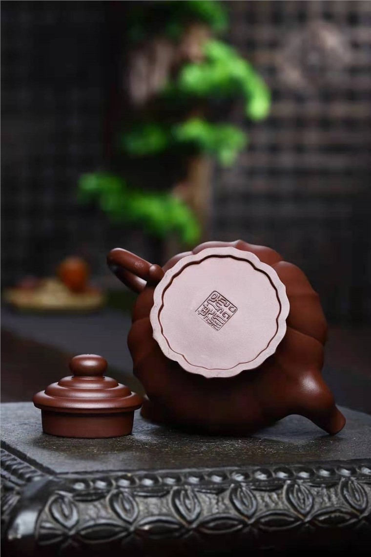 吴行其作品 如意宫灯