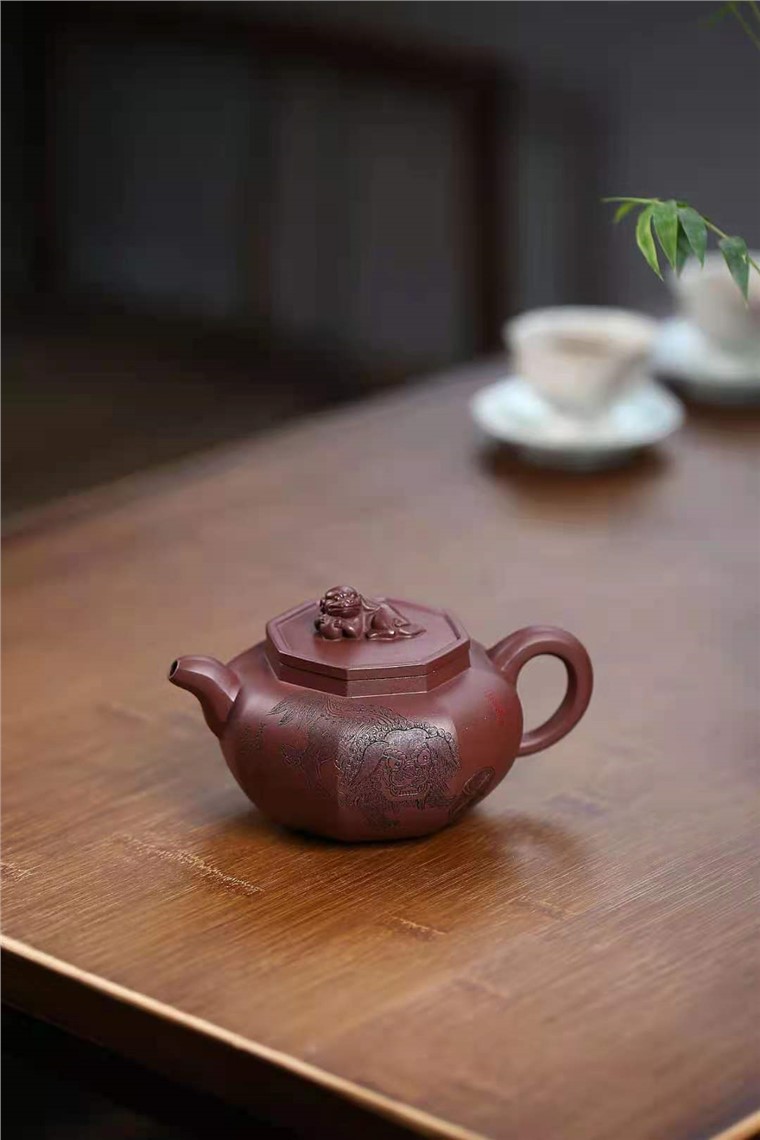 朱新南作品 八方狮球图片
