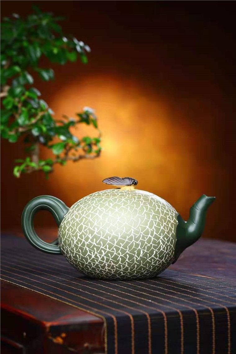 鲍明亚作品 哈密瓜图片