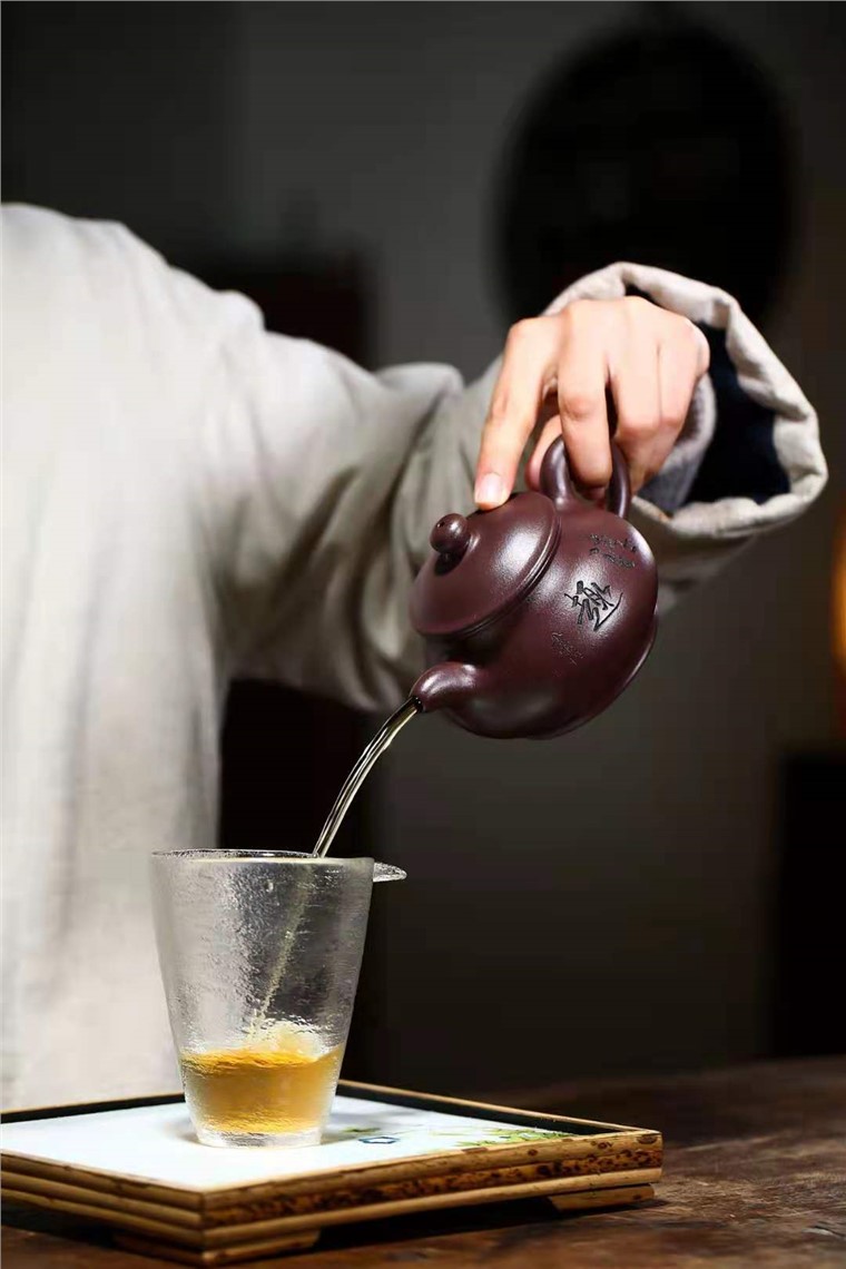 陶金兰作品 潘壶