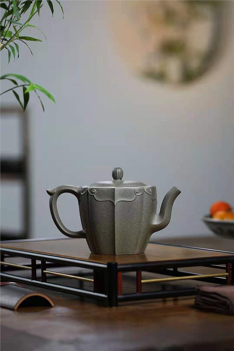 朱新南作品 青玉菱花图片