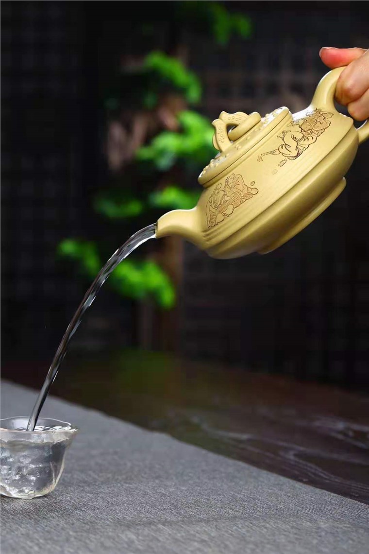 王玉芳作品 有余金砂壁