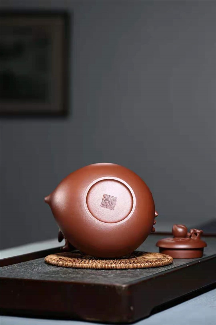 宋晓伟作品 寿桃提梁