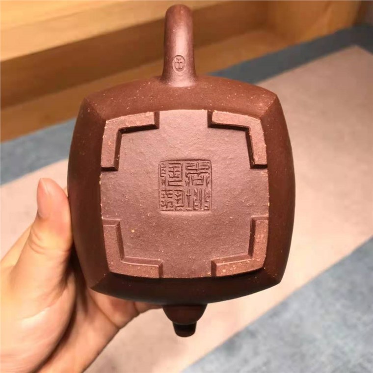 王杏坤作品 嵌金丝华锦