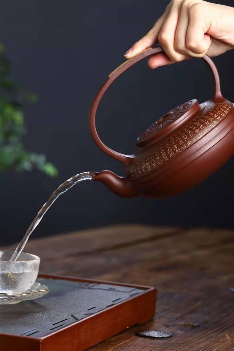 王玉芳作品 戌茂提梁图片