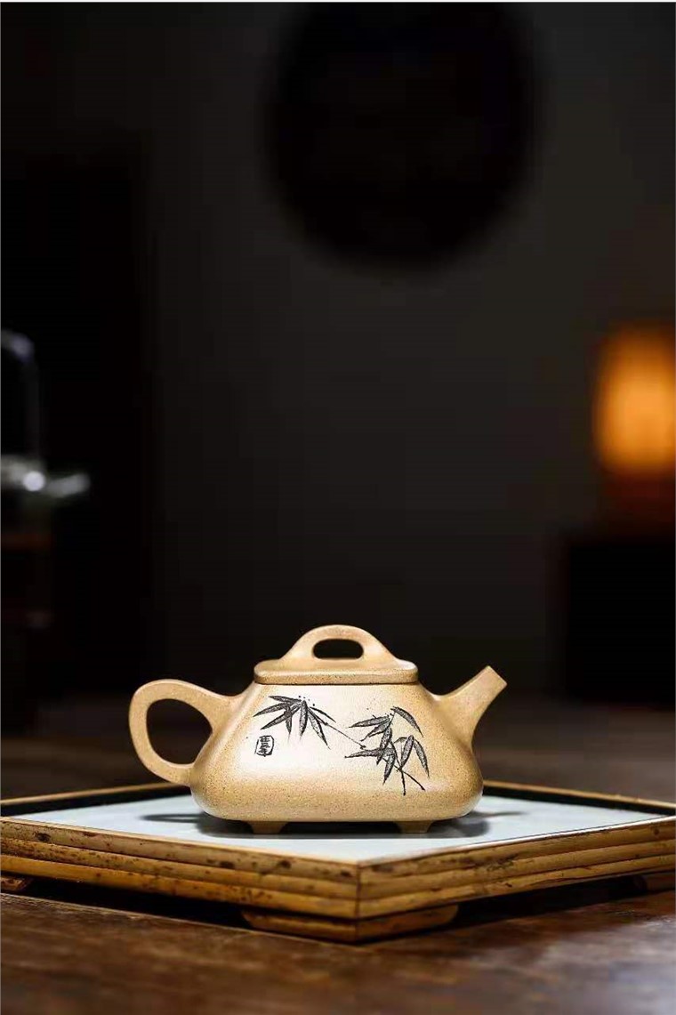 狄新陶作品 四方石瓢图片