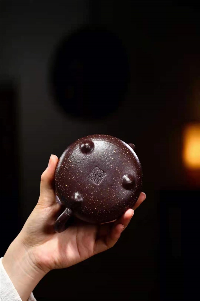 范振作品 三足乳丁图片