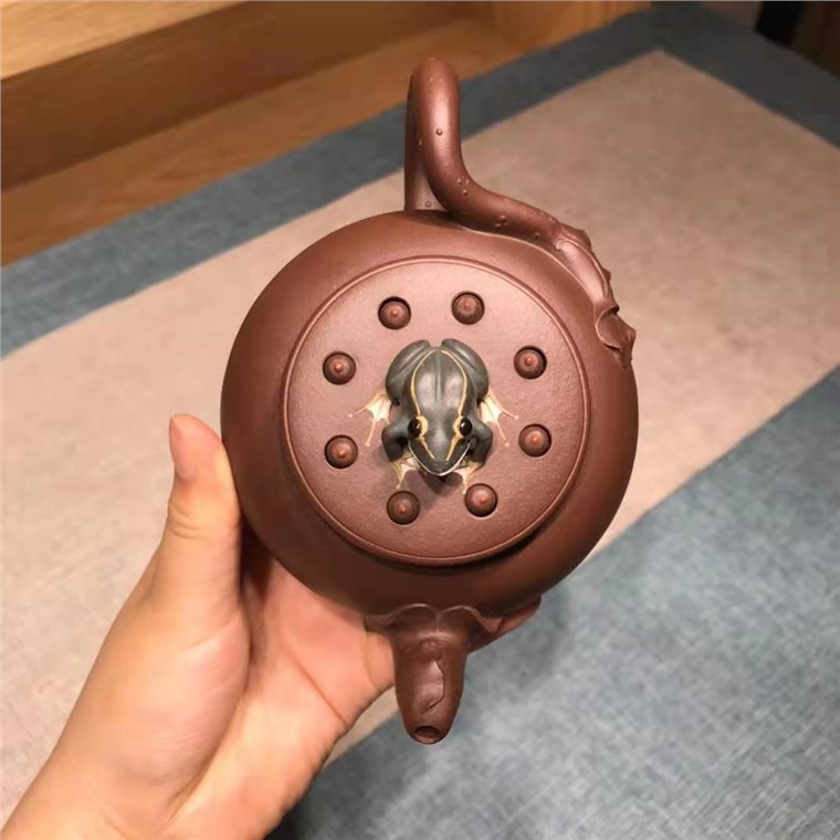 王杏坤作品 青蛙莲心图片