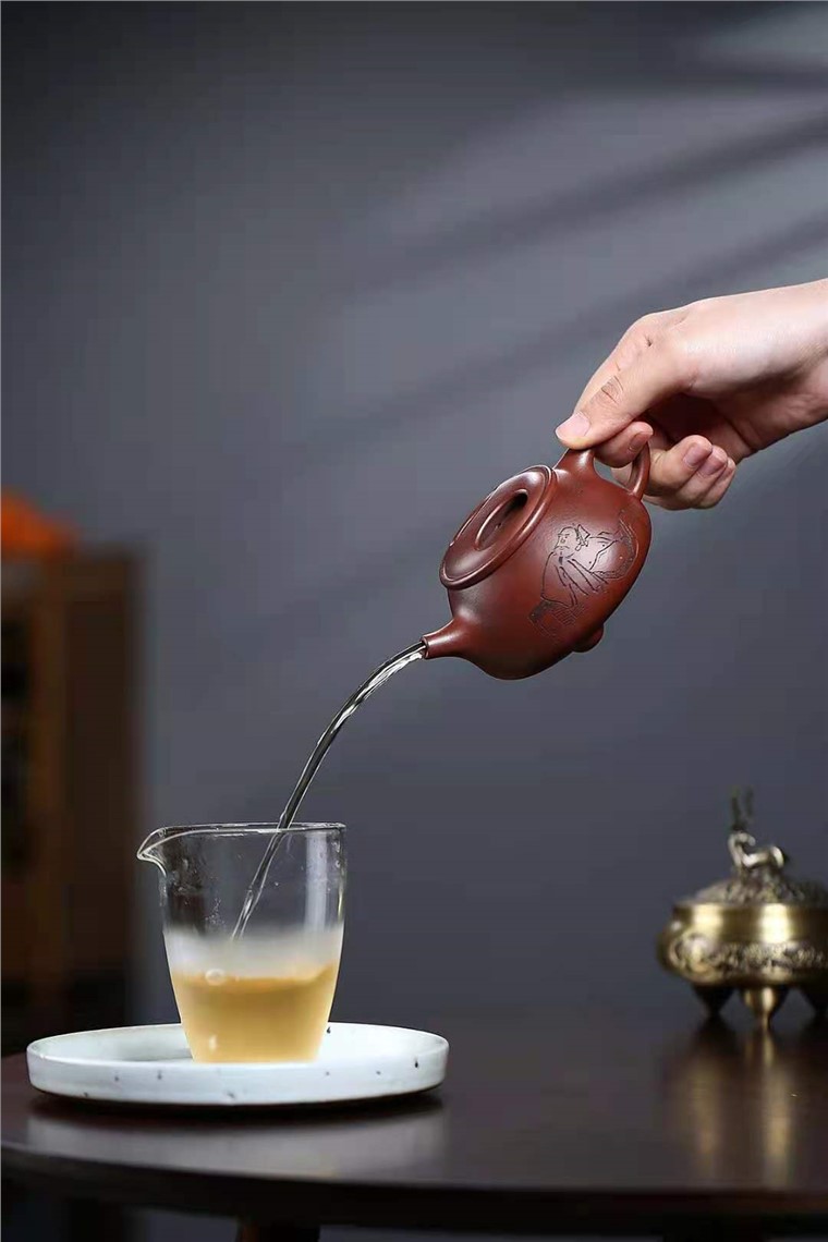 霍菊华作品 牛盖石瓢