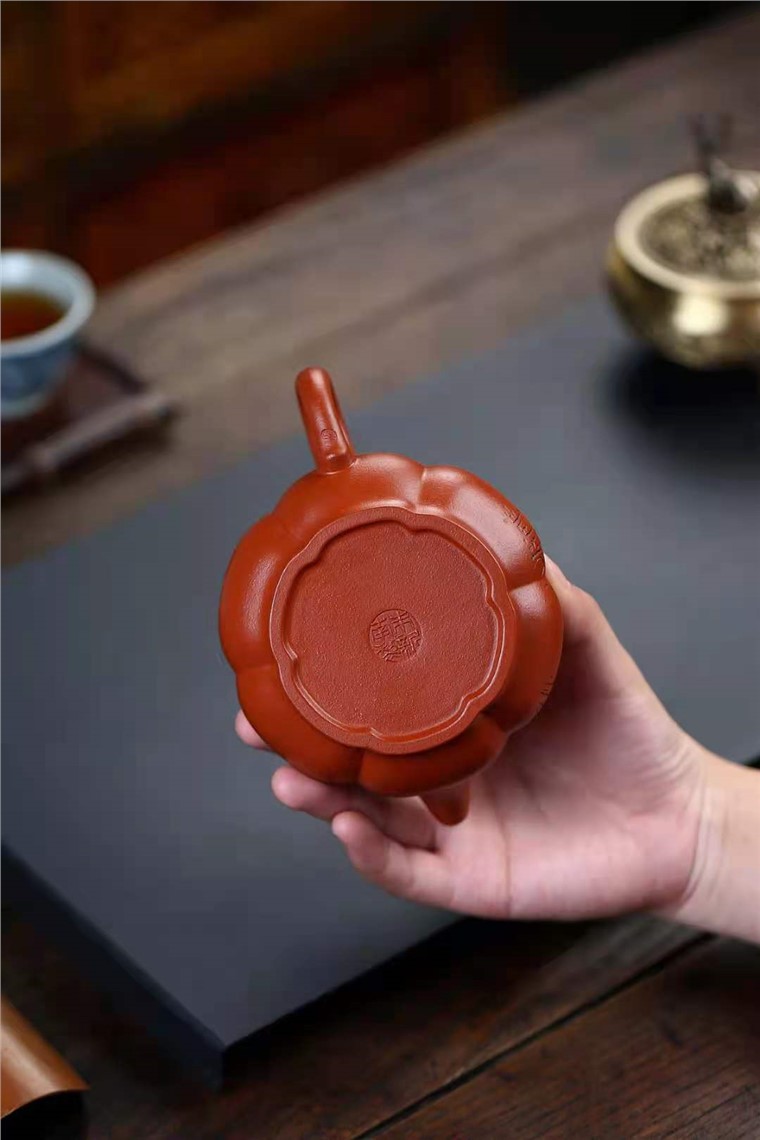 朱新南作品 筋纹潘壶图片