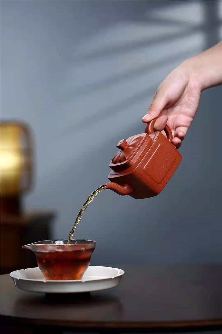 吴行其作品 魁方菱花