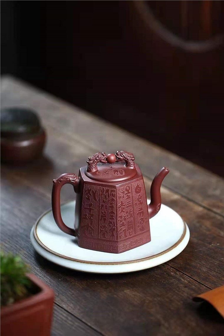 霍菊华作品 双龙戏珠图片