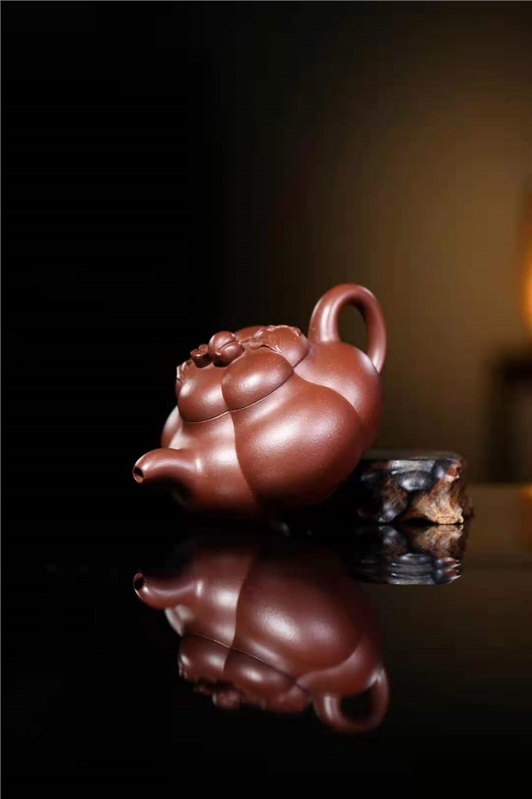 林晶晶作品 上合桃图片