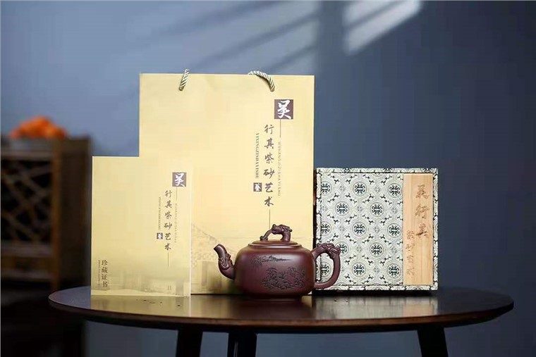 吴行其作品 四方龙尊图片