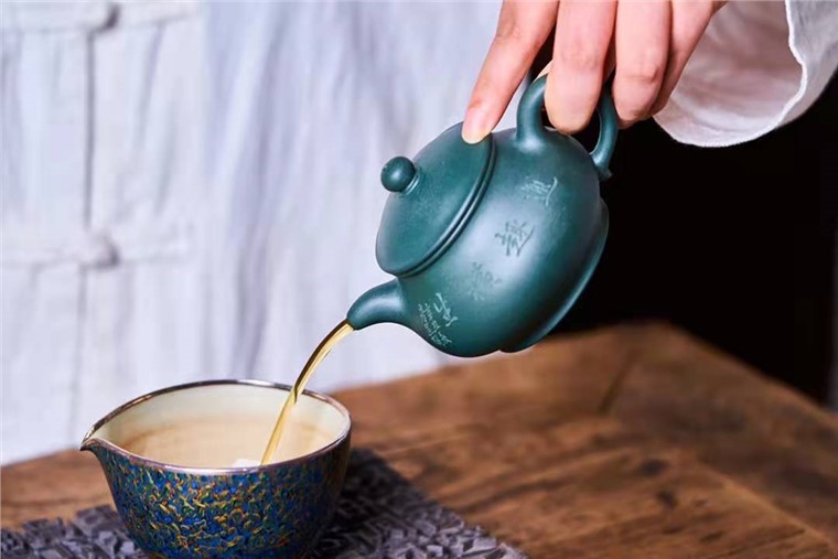 王正红作品 潘壶